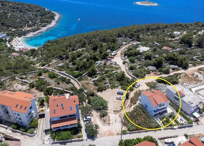 Fio - Rooms&studio Affittacamere Hvar Town