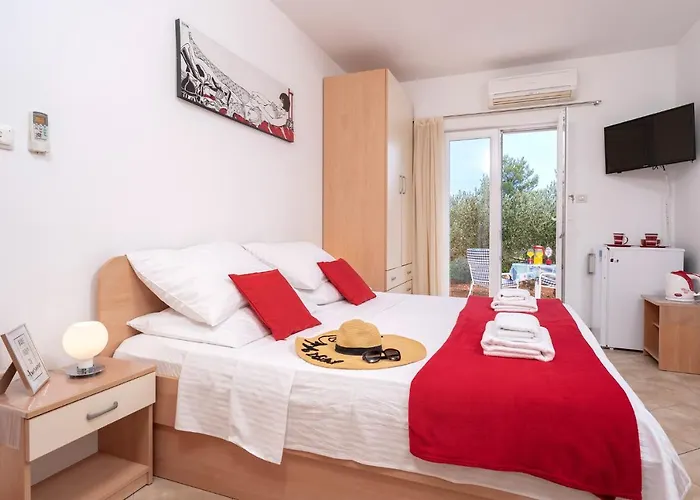 Fio - Rooms&studio Affittacamere 3*